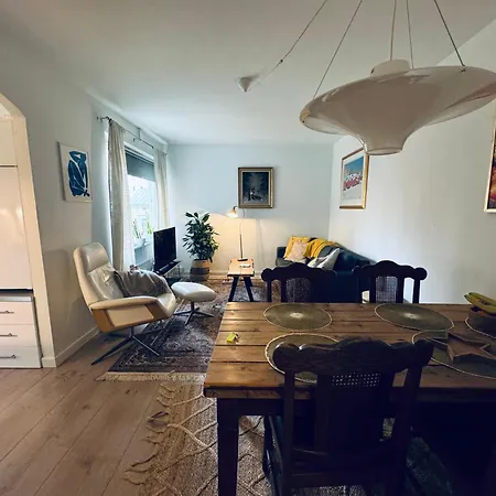 Lovely Apartment, Vuorimiehenkatu 31 Helsinki Esterno foto